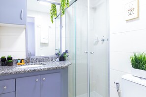 Bathroom - Apt piscina e AC com academia e vaga (São Paulo)