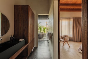 Room, 1 King Bed, Non Smoking (Hotelito Jungle) | Bathroom | Hair dryer, bathrobes, towels, soap - Hotelito at MUSA (Loma Bonita)