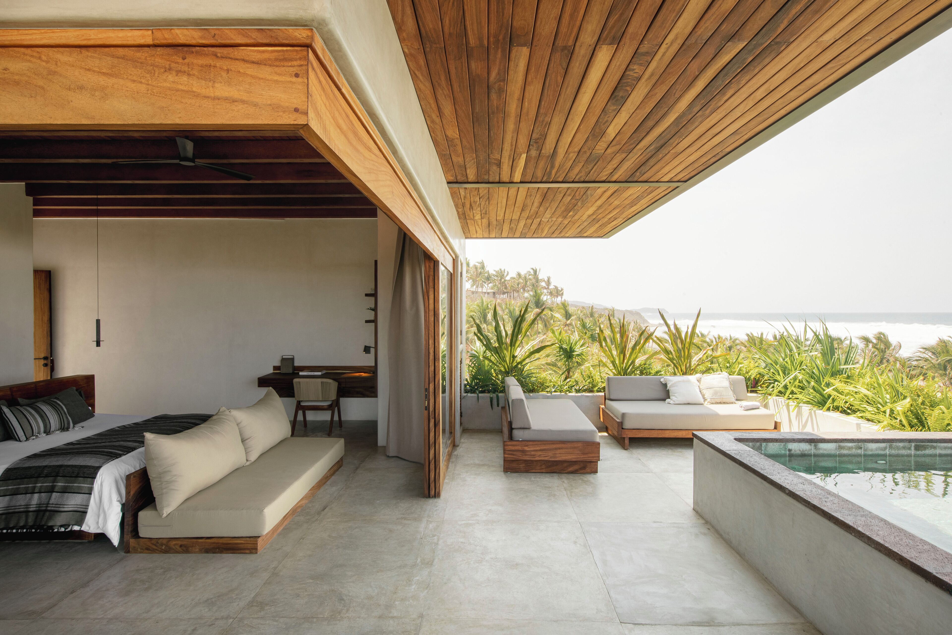 Desk, laptop workspace, free WiFi