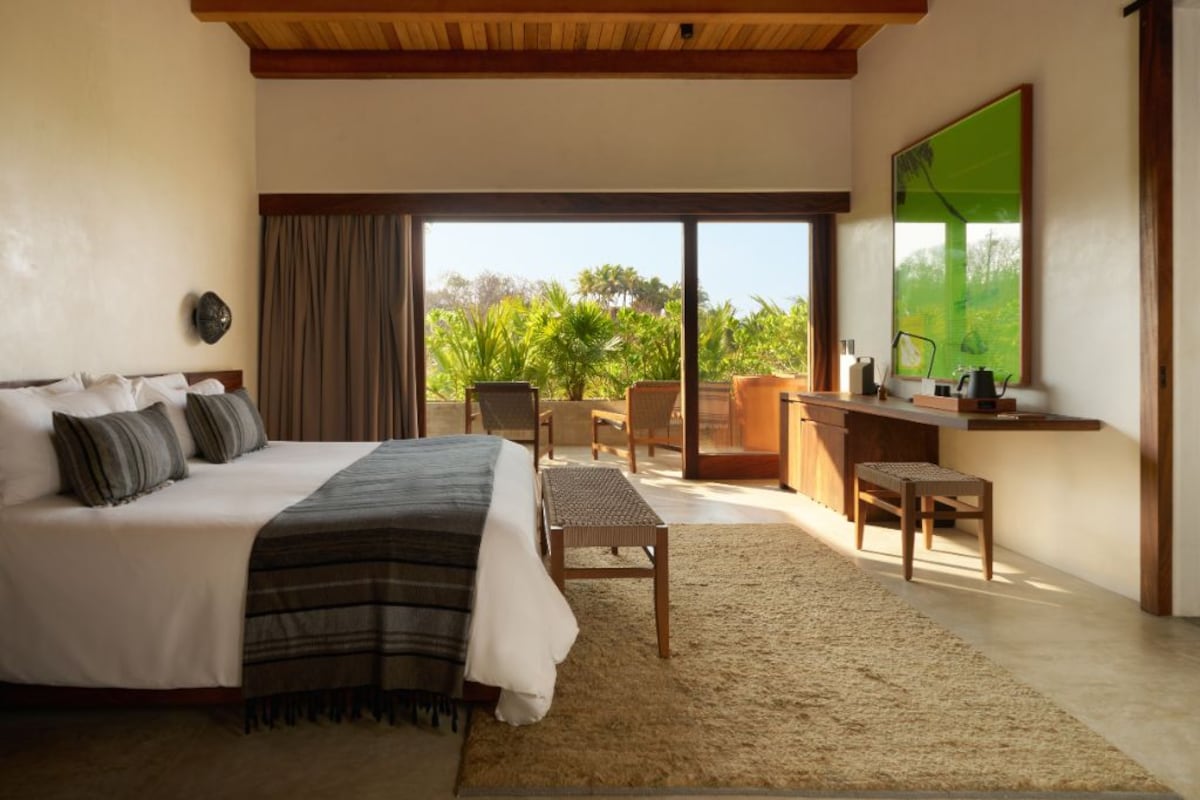 Standard Room, 1 King Bed, Tower | Desk, laptop workspace, WiFi (free), individually decorated