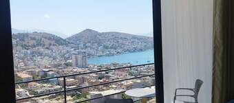 Horizon Hill Apartments