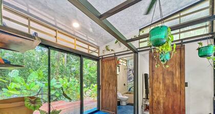 Butterfly Buddha Bungalow in the Playa Negra Jungle