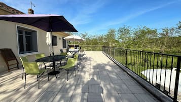 Ulkoruokailutilat