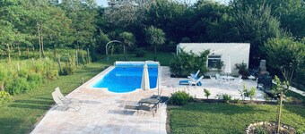 Cosy 3 bedrooms near bars and restaurants near medieval villages 5 min to Lot