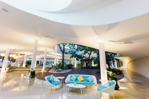 Tambuli Seaside Resort - The Pearl of Mactan