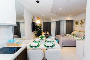 1 bedroom, iron/ironing board, WiFi, bed sheets