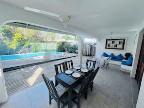 Outdoor dining