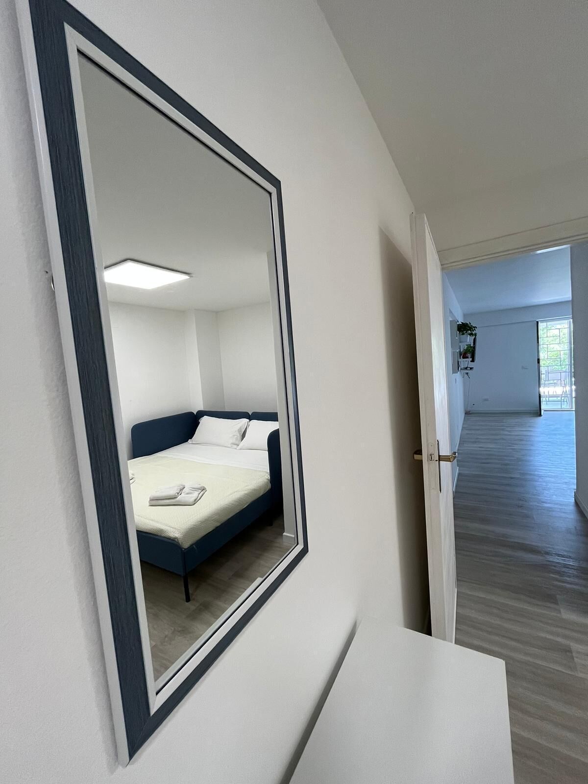 2 bedrooms, desk, blackout curtains, soundproofing