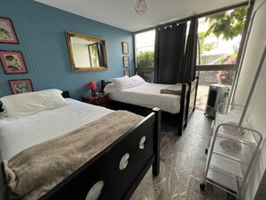 2 habitaciones, tabla de planchar con plancha, wifi y ropa de cama 
