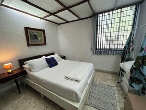 1 chambre, Wi-Fi, draps fournis