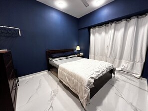 2 bedrooms, desk, iron/ironing board, free WiFi
