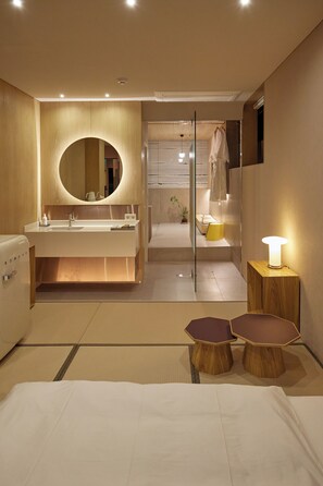 Comfort Double Room, Private Bathroom, Garden View | Soundproofing, free WiFi