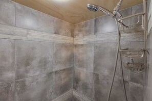 Hårtørrer, håndklæder, Sæbe, Shampoo