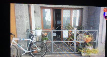 Cómodo Malpensa/Como/Milan train connection, A9 exit 14m Switzerland.