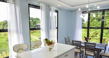 Wagiya Flats Hopkins-Beach and Town-Brand New Home