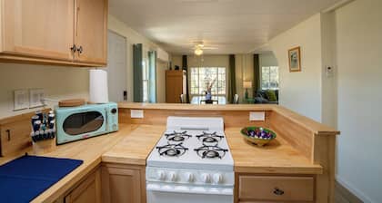 Charming Foothills Getaway – Near Yosemite & Gold Country