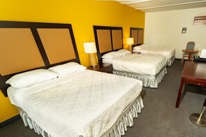 Standard Triple Room, Multiple Beds | Desk, free WiFi - 6032 Persepolis Inn (Niagara Falls)