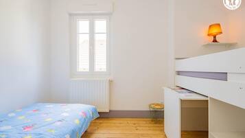 3 bedrooms, Internet