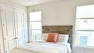 2 quartos, ferros/tábuas de passar roupa, Wi-Fi de cortesia