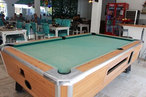 En 40-tommers LED-TV med digitale kanaler