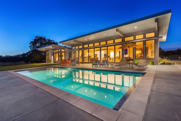 Outdoor pool, a heated pool