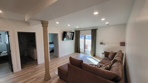 4 bedrooms, travel cot, WiFi, bed sheets