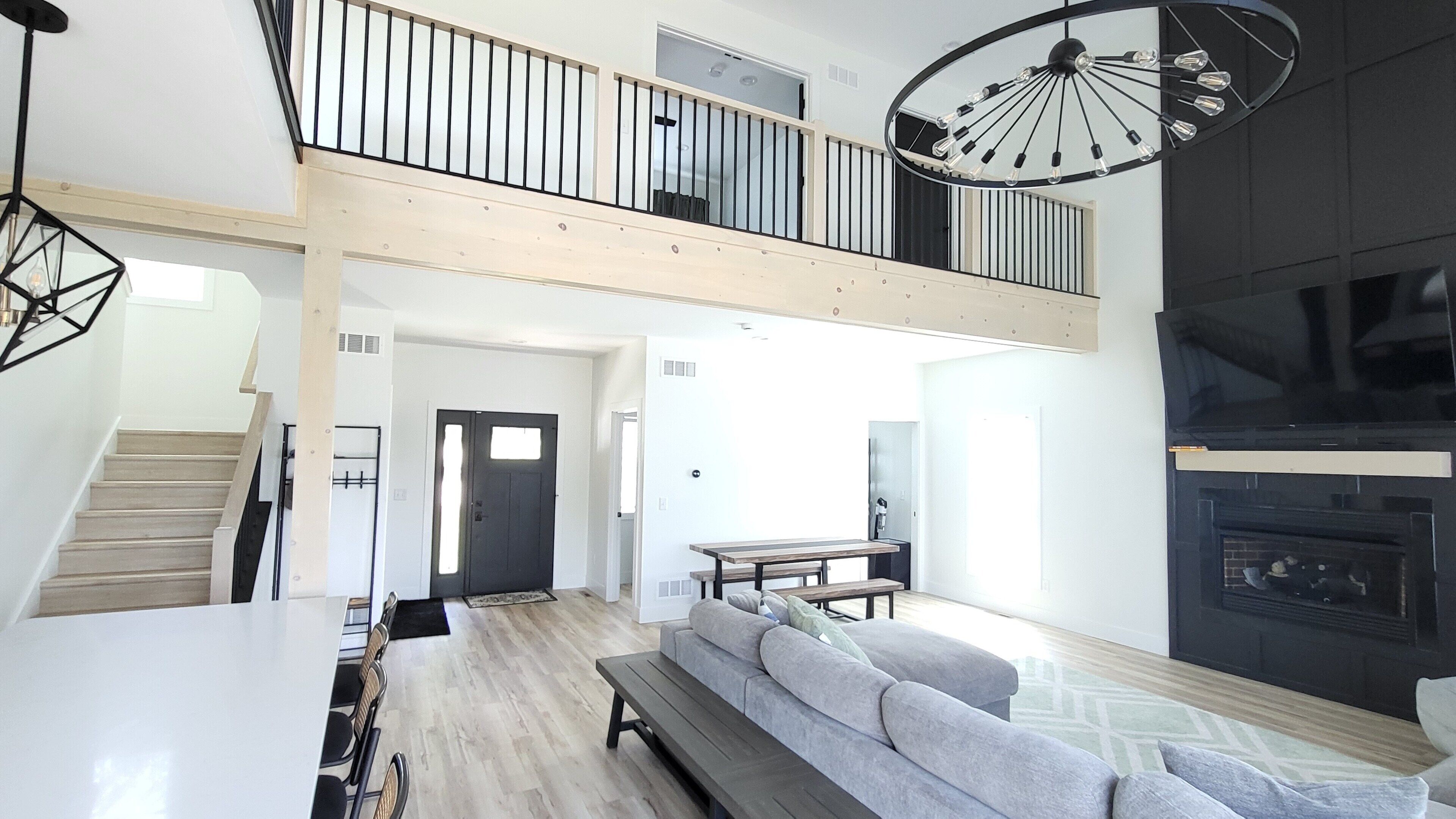Freddies Escape: Modern Lakeview Retreat With Family-friendly Fun - Ripon, WI