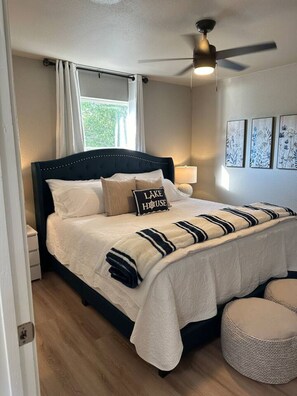Desk, iron/ironing board, free WiFi, bed sheets
