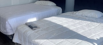 Cozy hotel in Lordsburg with dining, market, and parks nearby, Main St/Exit 22
