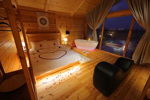 Premium bedding, blackout drapes, free WiFi, bed sheets