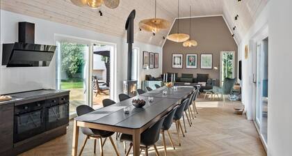 Lovely home in Væggerløse with sauna