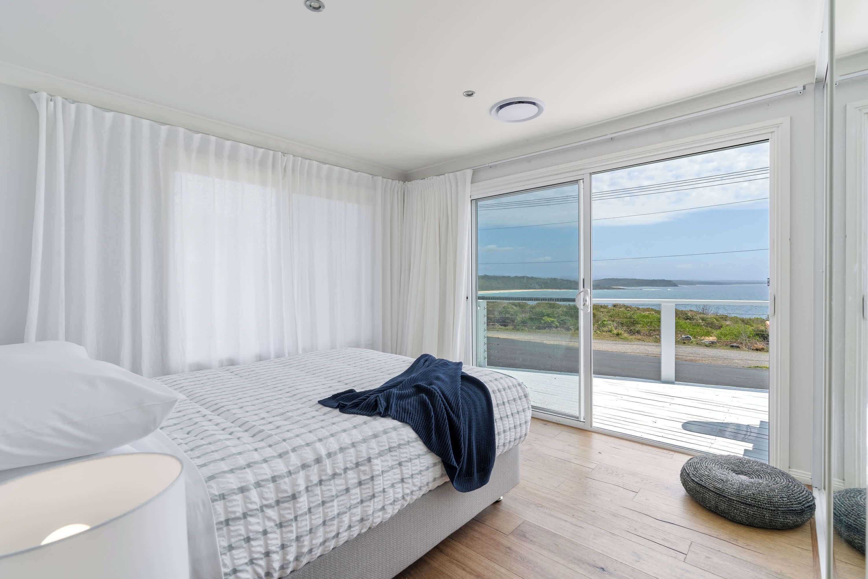 4 chambres, fer et planche à repasser, Wi-Fi, draps fournis