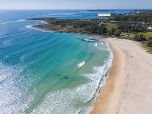 Beach nearby - Bawley Blue Pet Friendly at Bawley Point (Bawley Point)