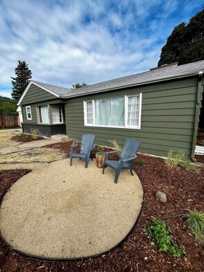 Property grounds - Newly Renovated Pad Near DT BZN! (Bozeman)