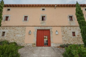 Esterni