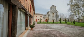 Country House 'La Era 2' with Mountain View, Private Garden and Wi-Fi