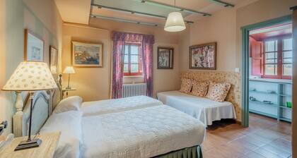Country House 'La Era 2' with Mountain View, Private Garden and Wi-Fi
