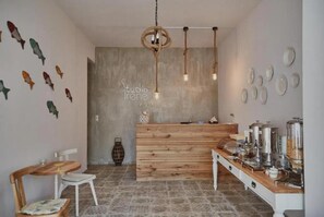 Interior - Studio Apartment 'Irene 2 Deluxe Double  5' with Shared Terrace, Wi-Fi and Air Conditioning (Andros)