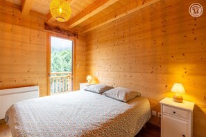 3 bedrooms, iron/ironing board, travel crib, free WiFi - L'HARMONIEUX - LA LECHERE (LA LECHERE)