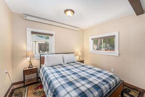 2 室のベッドルーム、WiFi (無料)