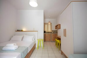 1 slaapkamer, een strijkplank/strijkijzer, gratis wifi, beddengoed