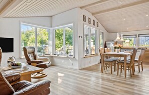 Dining - Amazing home in Toftlund with WiFi (Toftlund)