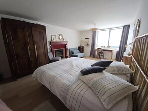 Bügeleisen/Bügelbrett, Internetzugang