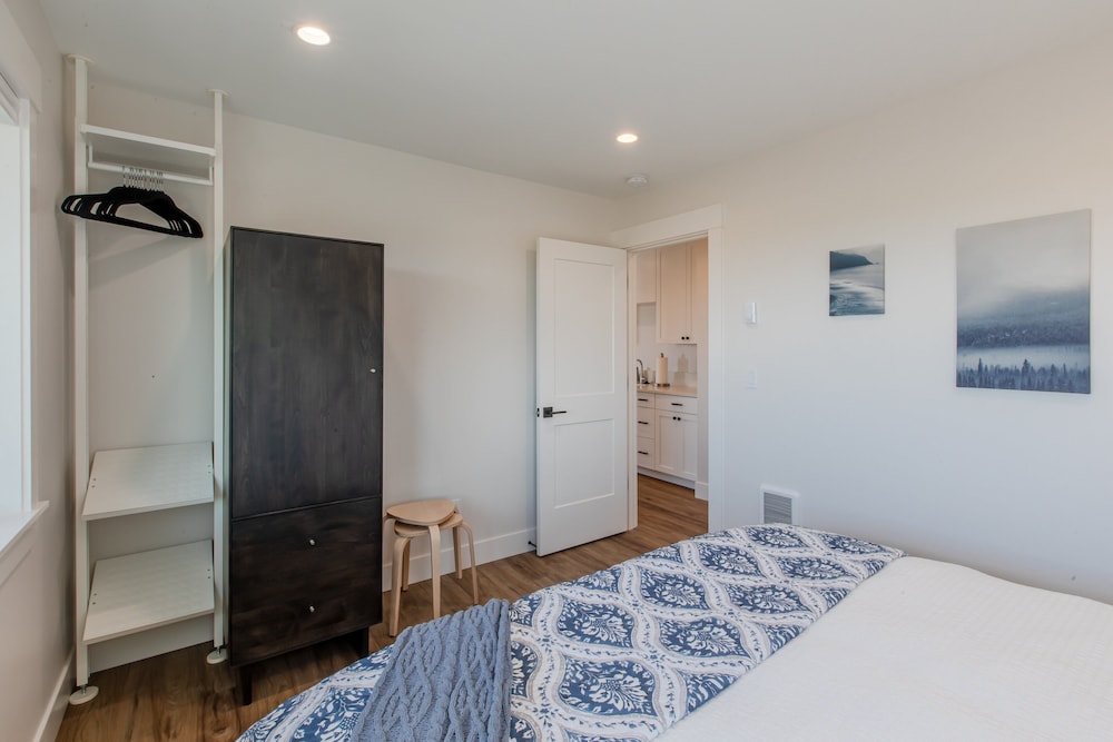 Oceanfront Monthly Retreat Modern Condo W Private Patio Fire Pit Photo Inspiration