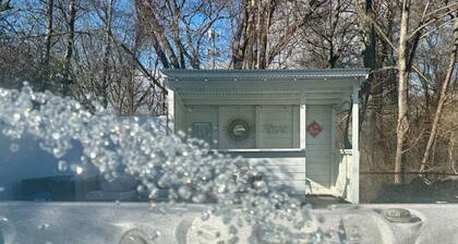 Affordable Luxury Resort Home with an In-Ground Heated Pool & Hot Tub. Sleeps 10