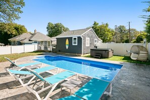 Outdoor pool, a heated pool