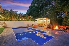Outdoor pool, a heated pool