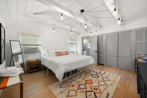 3 Schlafzimmer, Bügeleisen/Bügelbrett, Reisekinderbett, WLAN