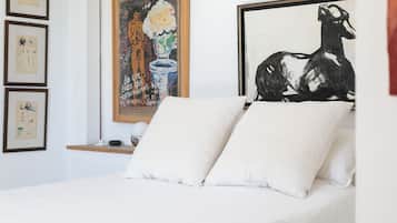 2 chambres, fer et planche à repasser, Wi-Fi gratuit, draps fournis