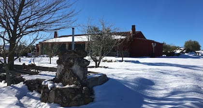 Country House 'Las Nogueras De Camporrobles' with Mountain View, Private Terrace and Wi-Fi